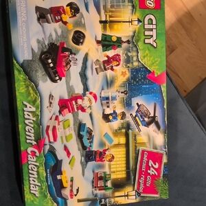 LEGO City Advent Calendar - Festive Multicolor Set